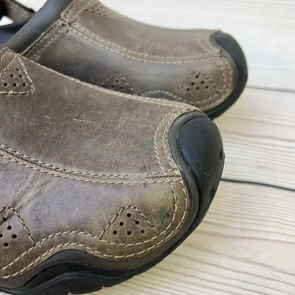 CROCS Swiftwater Sandals Mens 9 Brown Leather Slip-On Clogs Adjustable Strap